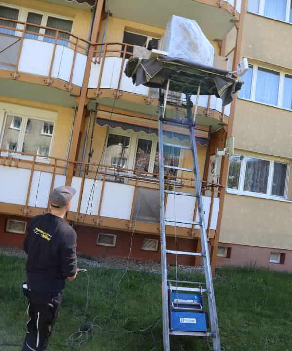 Mitarbeiterumzug mit Möbellift in Münster